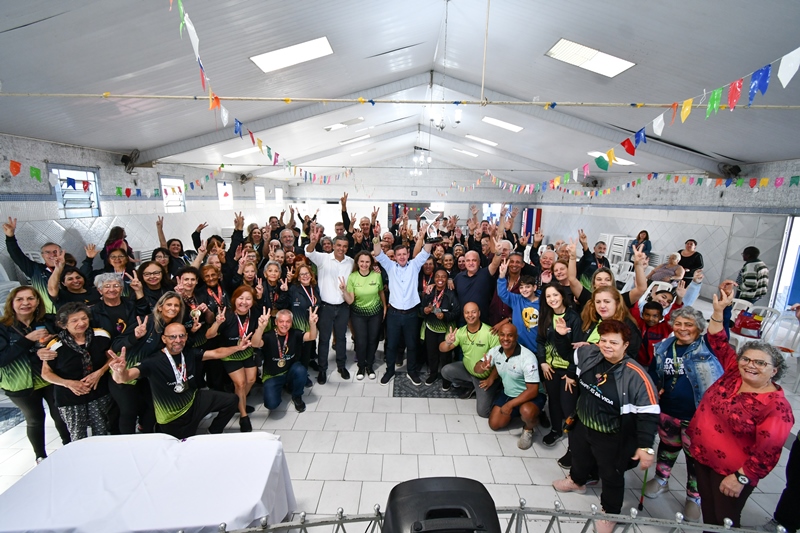 O encontro ocorrido foi com o objetivo de reconhecer e homenagear os atletas da cidade acima de 60 anos, que faturaram a pontuação máxima da competição, disputada na semana passada em São Caetano e em São Bernardo