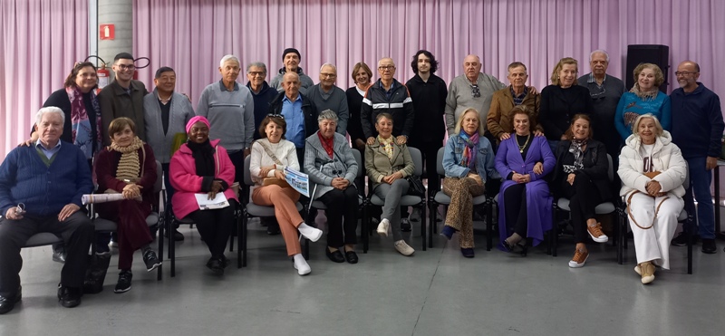 Participantes do encontro de Conversas de Memória